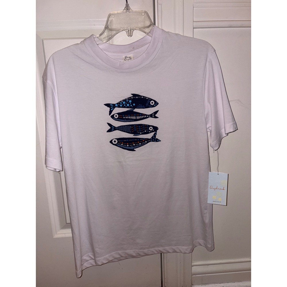 New Daybreak White Graphic Fish Print Short Sleeve T-Shirt Women's Small